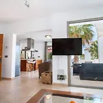 Athos - Plusholidays Ifach